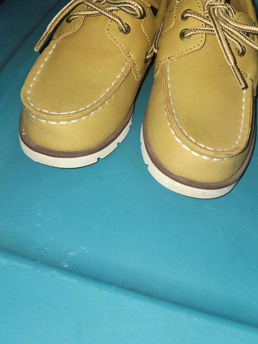 Sperry Kids Tan Boat Shoes - Classic Lace-Up Comfort